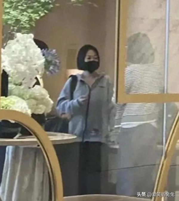 兆富配资 具俊烨急疯了！小S赴韩注销大S户籍，背后遗产争夺战彻底撕破脸！